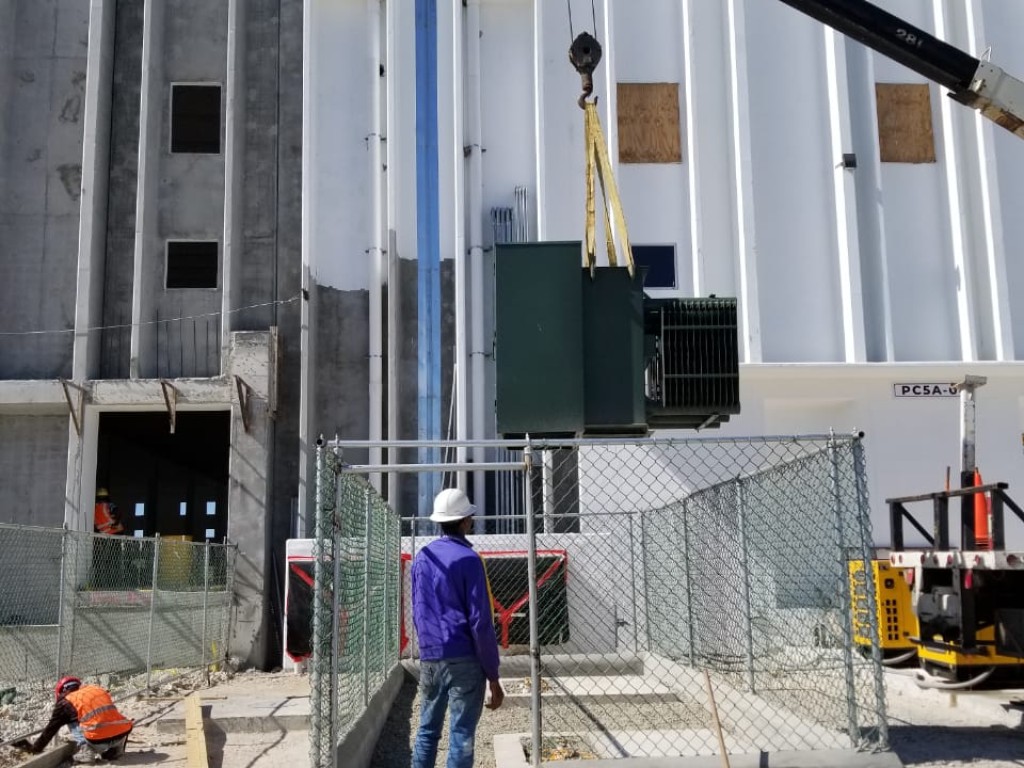 Instalación Transformador de 1500KVA Tipo Padmounted Con Base y Cable URD